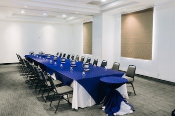 Holiday Inn San Salvador, An Ihg Hotel