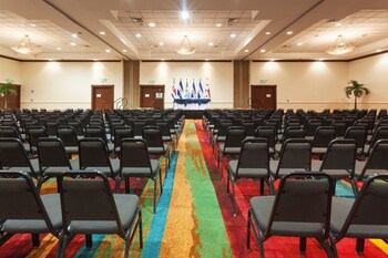 Holiday Inn San Salvador, An Ihg Hotel