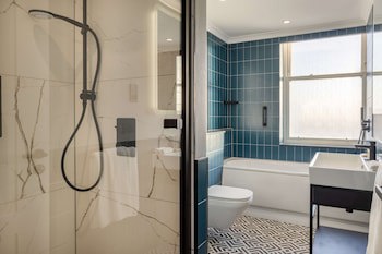 Doubletree By Hilton Brighton Metropole