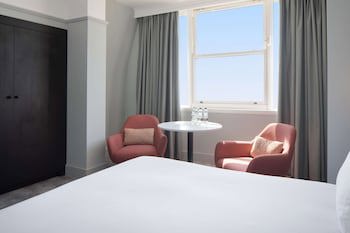 Doubletree By Hilton Brighton Metropole