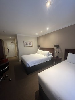 Avisford Park Hotel