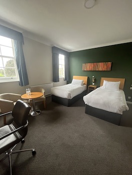 Avisford Park Hotel