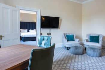 Avisford Park Hotel