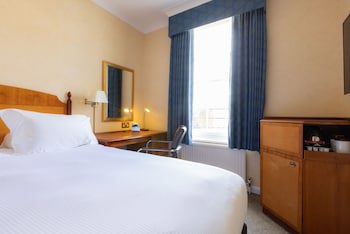 Avisford Park Hotel