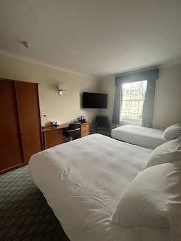 Avisford Park Hotel