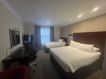Avisford Park Hotel