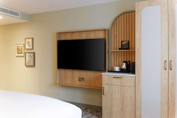 Doubletree By Hilton Bristol North