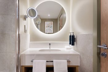 Doubletree By Hilton Bristol North