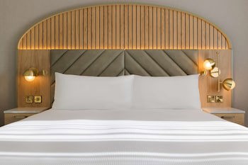 Doubletree By Hilton Bristol North