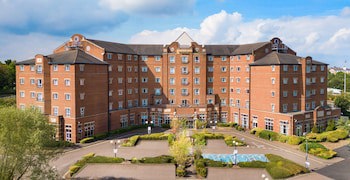 Doubletree By Hilton Dartford Bridge