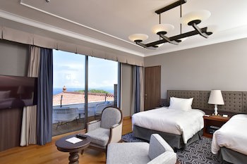 Kawana Hotel