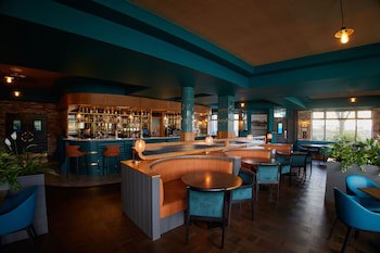 Waterford Marina Hotel