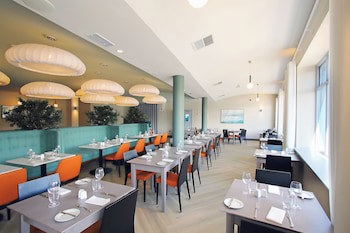 Waterford Marina Hotel
