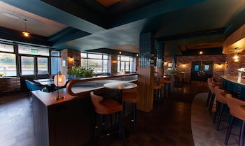 Waterford Marina Hotel