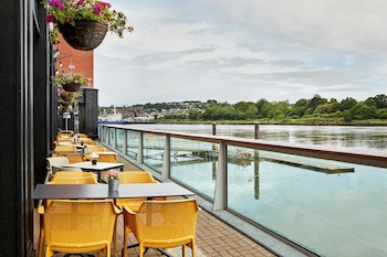Waterford Marina Hotel