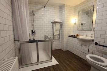 Doubletree By Hilton York