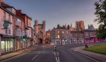 Doubletree By Hilton York