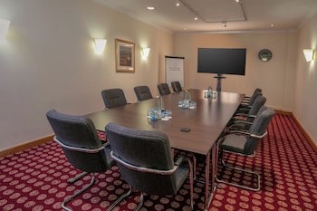 Hampshire Court Hotel & Spa
