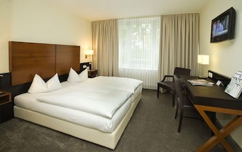 Scotty + Emily Hotel Ulm, Sure Hotel Collection by BW galeri fotoğrafı