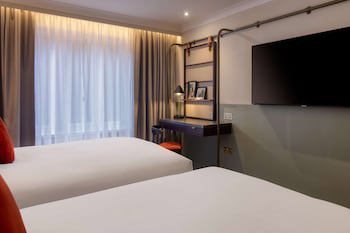 The Samuel Ryder Hotel St Albans, Tapestry Collection Hilton
