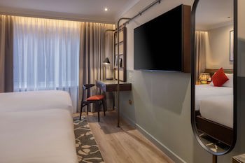 The Samuel Ryder Hotel St Albans, Tapestry Collection Hilton