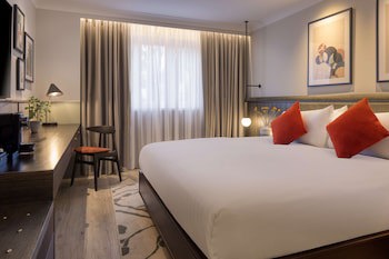 The Samuel Ryder Hotel St Albans, Tapestry Collection Hilton