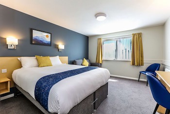 Days Inn By Wyndham Fleet M3