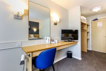 Days Inn By Wyndham Fleet M3