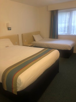 Days Inn By Wyndham Fleet M3