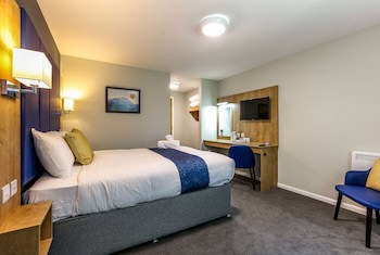 Days Inn By Wyndham Warwick North M40