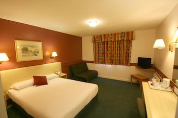 Days Inn By Wyndham Bradford M62