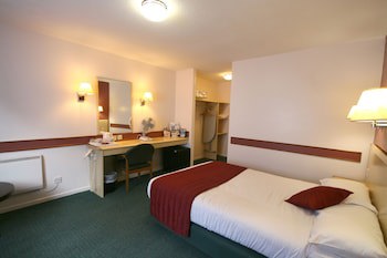 Days Inn By Wyndham Bradford M62