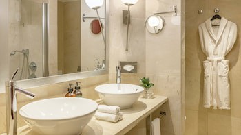 Crowne Plaza Porto, An Ihg Hotel