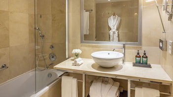 Crowne Plaza Porto, An Ihg Hotel