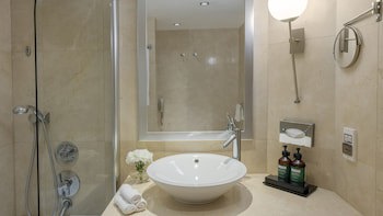 Crowne Plaza Porto, An Ihg Hotel