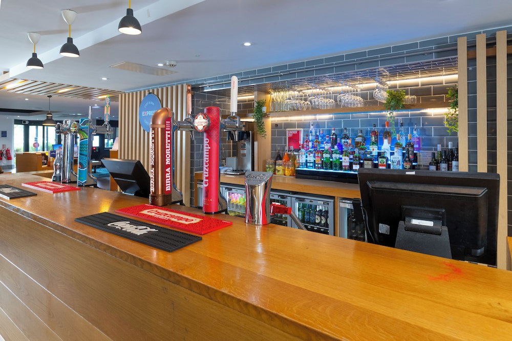 Holiday Inn Express Birmingham Airport NEC by IHG