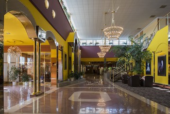 TOP HOTEL Praha & Conference Centre fotoğrafı