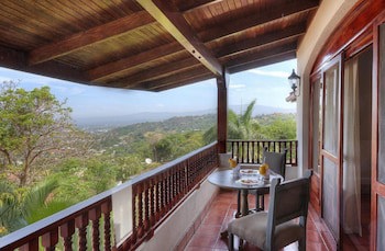 Alta Las Palomas Hotel