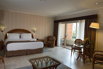 Camino Real Hotel