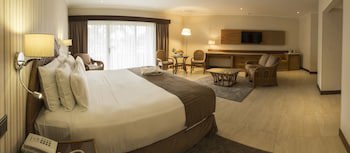 Camino Real Hotel
