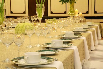 Camino Real Hotel