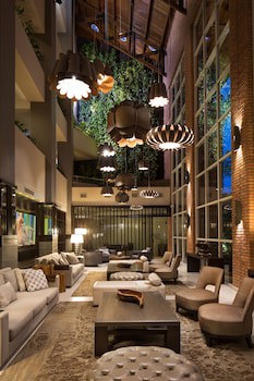 Camino Real Hotel