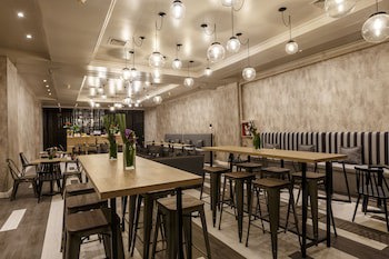 1253 Recoleta Small Hotel