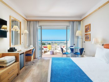 St Raphael Resort galeri fotoğrafı