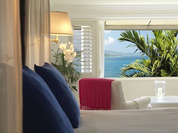 Round Hill Hotel And Villas