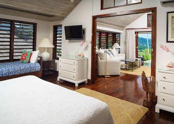 Round Hill Hotel And Villas