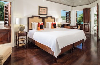 Round Hill Hotel And Villas