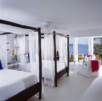 Round Hill Hotel And Villas