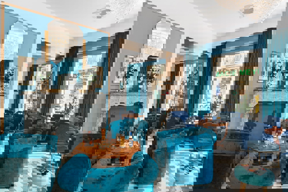 The Jay Hotel by HappyCulture