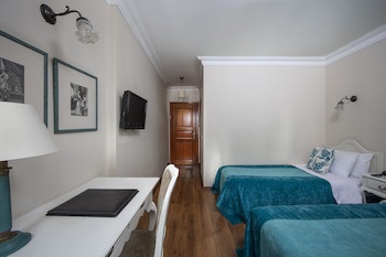 Hotel Sari Konak